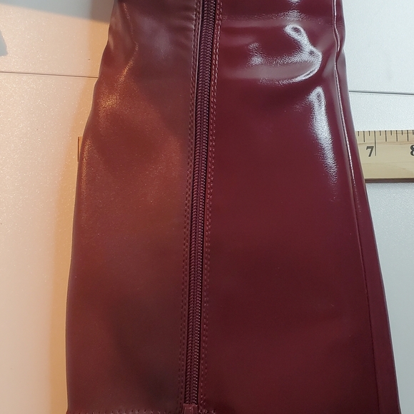 Elegant Burgundy Two-tone Women's Low Heel Boots - Picture 11 of 15